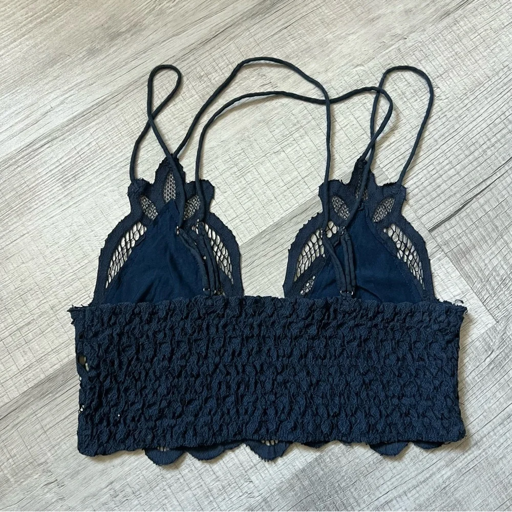FREE PEOPLE - FP ONE ADELLA BRALETTE IN NAVY Size Small